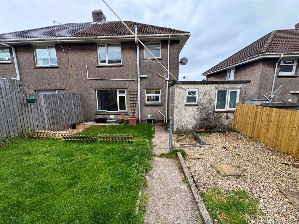 Rear Garden d (edit).jpg