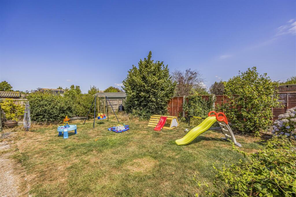 14 Nore Crescent, Emsworth-PorticoMarketing-Nexa-3