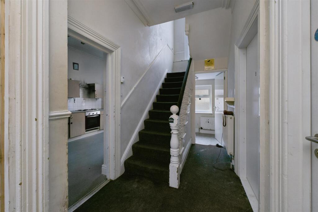 10, Cranbrook Road Bristol, BS6 7BN | Hollis Morga