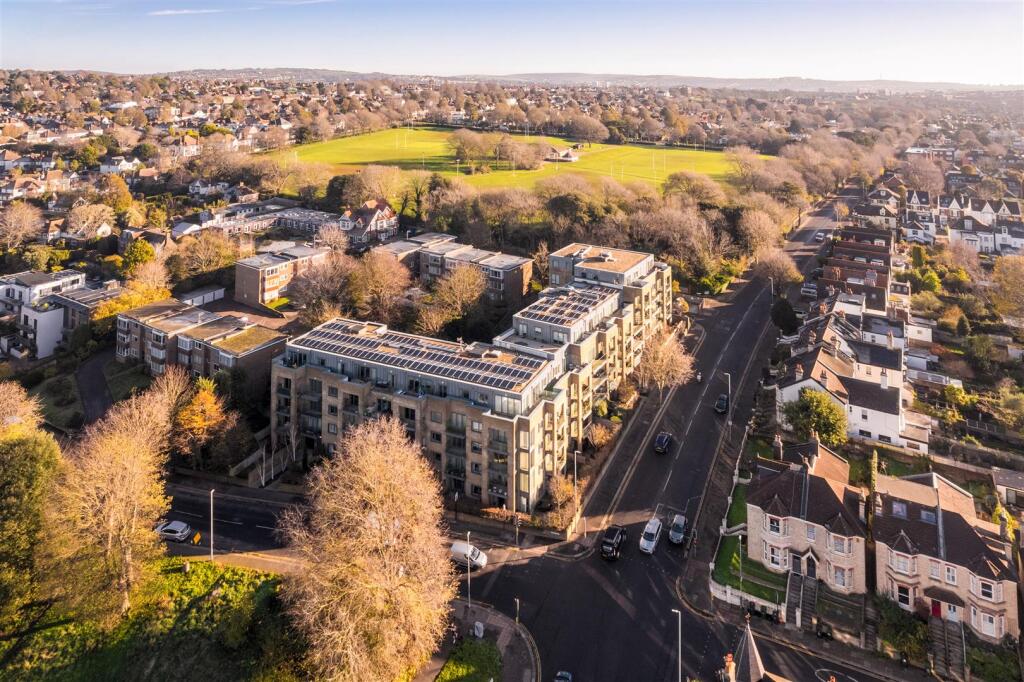 Flat 26 Park House-23.jpg