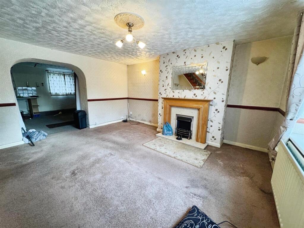 editedimage-2430a622-71ed-4dc8-a710-cf08f1c17d92 2