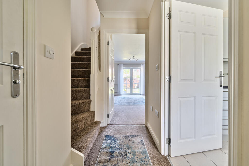 1290911-29-68273e...