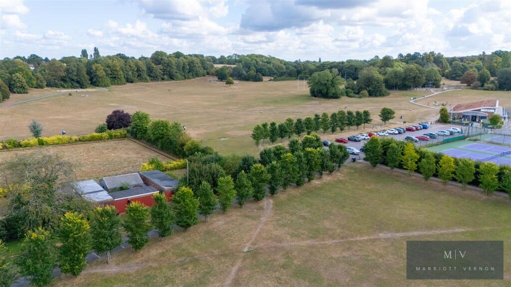 Lloyd Park Avenue 12B MV DR-14.jpg