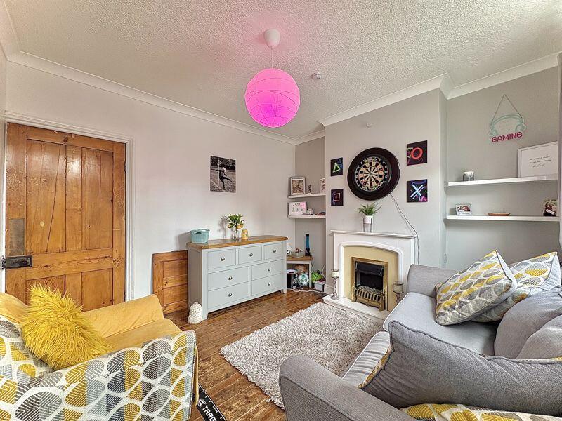 SITTING ROOM