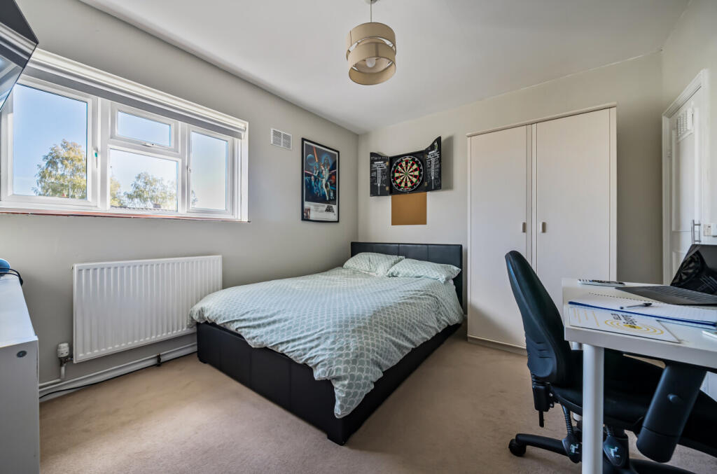 1371445-13-68fb5f...