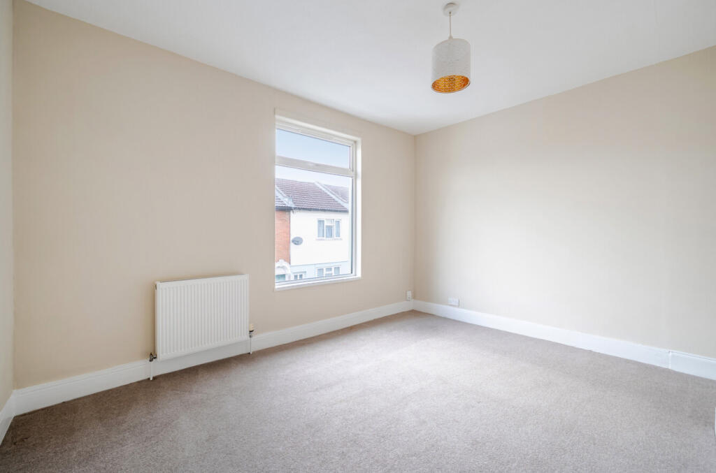 1385840-15-692969...