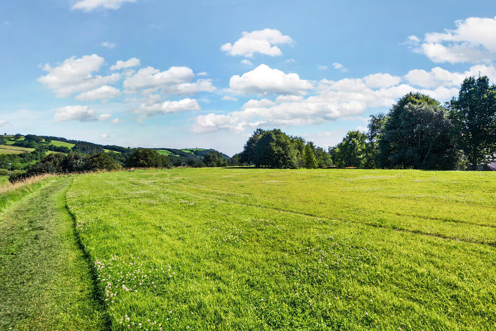 Gardens &amp; Gro...