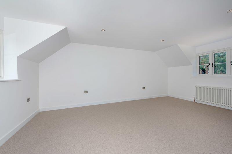 Guest bedroom