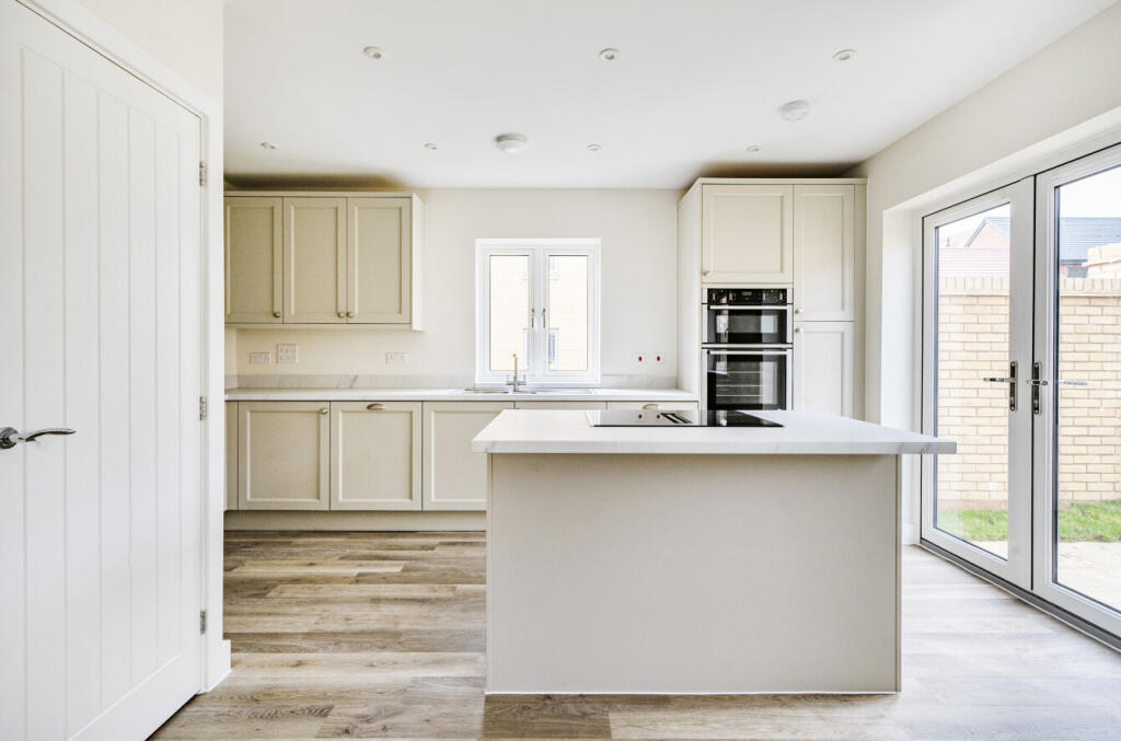 1359825-23-68de51...