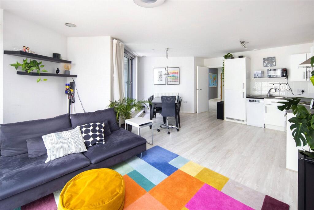 Living Room/Kitchen