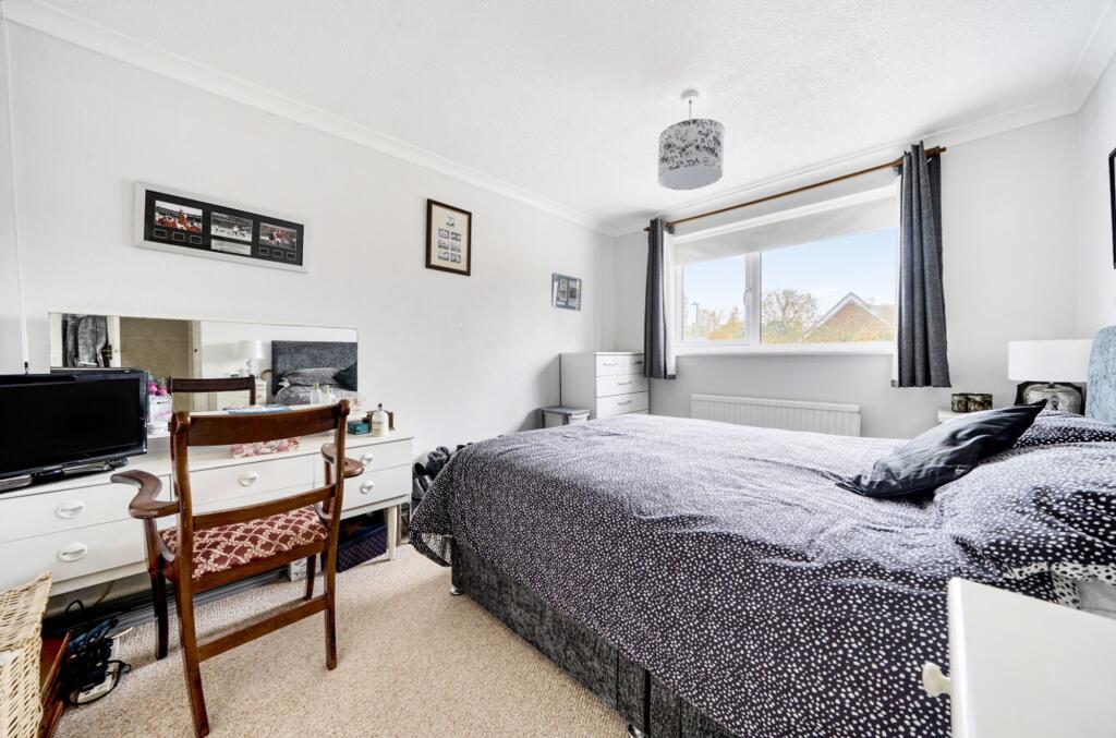 Principal bedroom