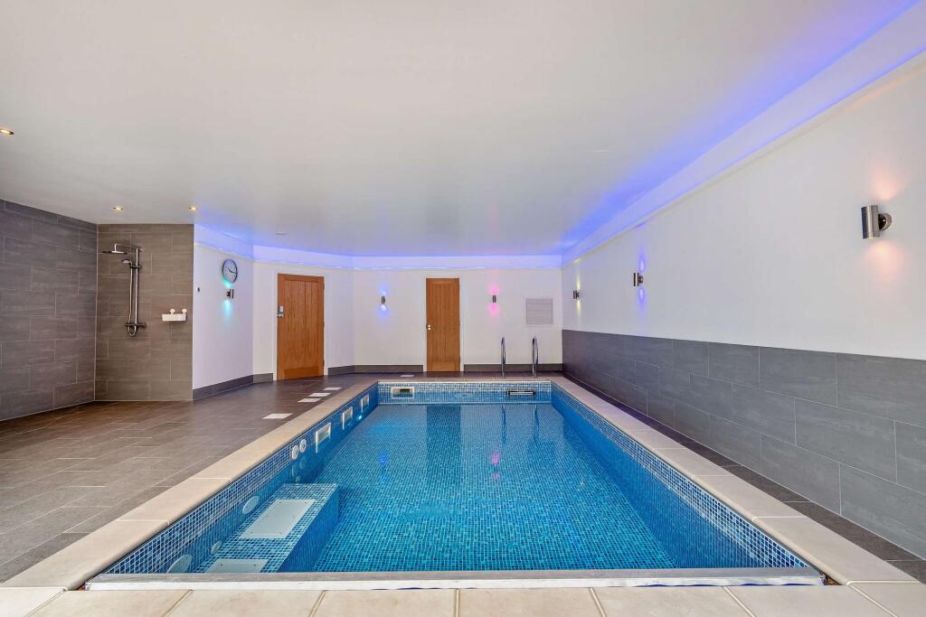 Heated Indoor Swimming Complex