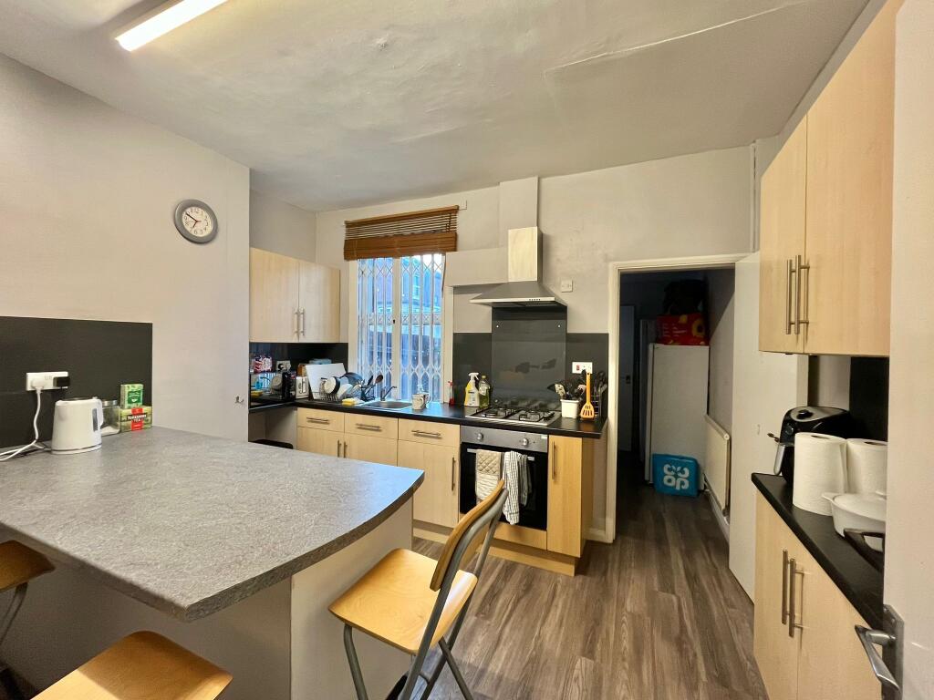 upload_kitchen_659d1282428ce.jpeg