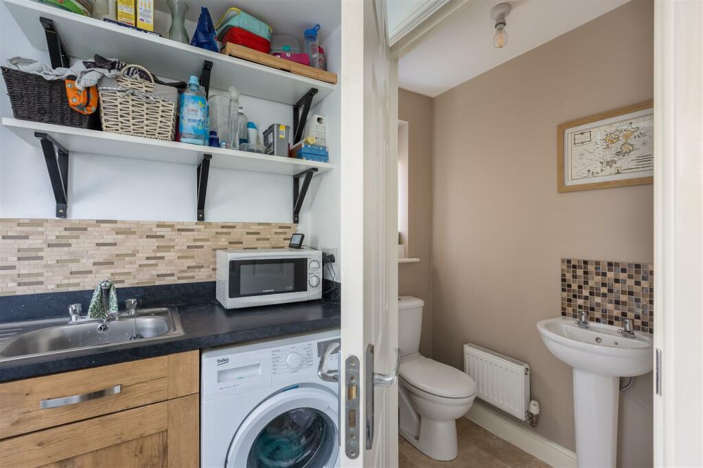 Westfield Road 17 Utility Room-2.jpg