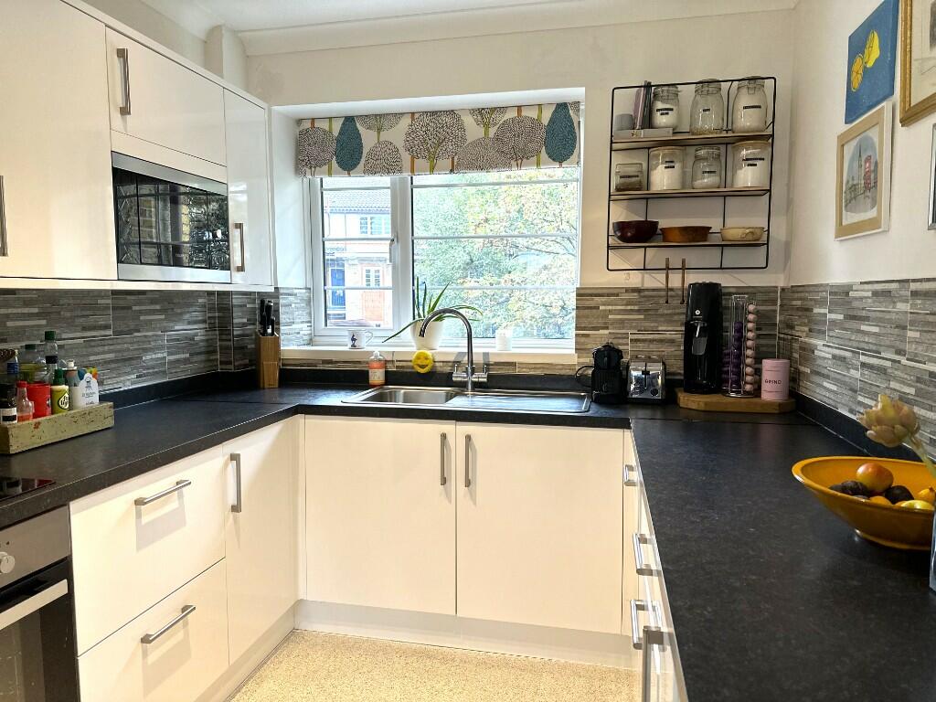 Kitchen, view 3
