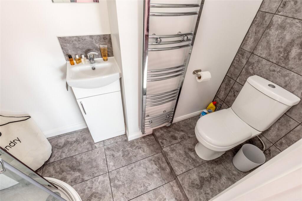 Ensuite