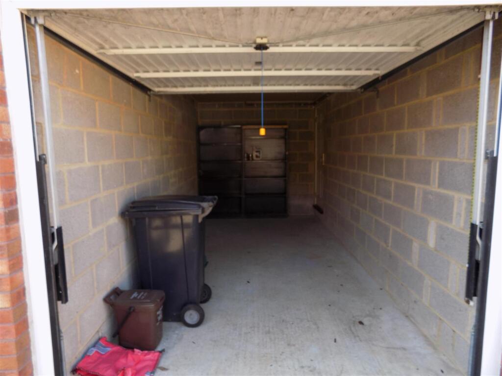 Garage.JPG