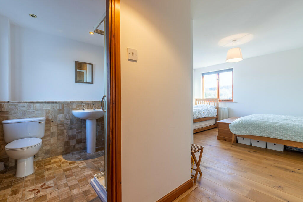 Master Bedroom an...