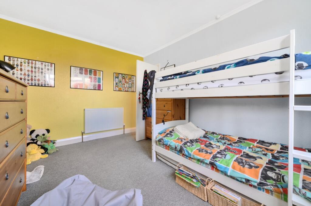 1356217-19-68c9f2682c02f-ARW-1