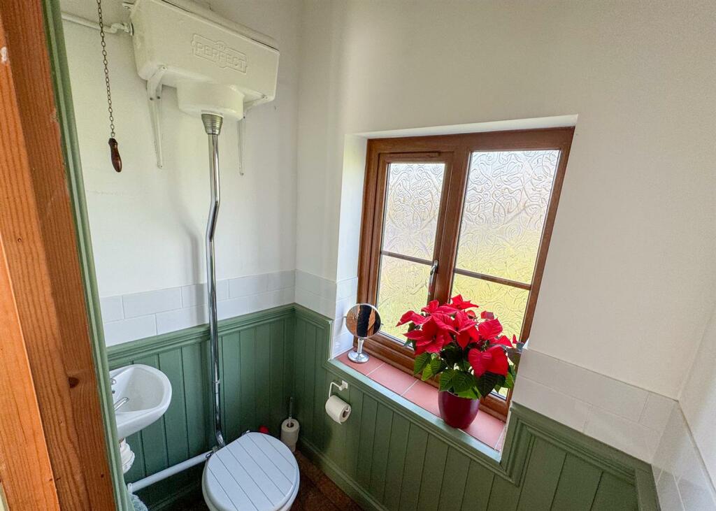 DOWNSTAIRS WC