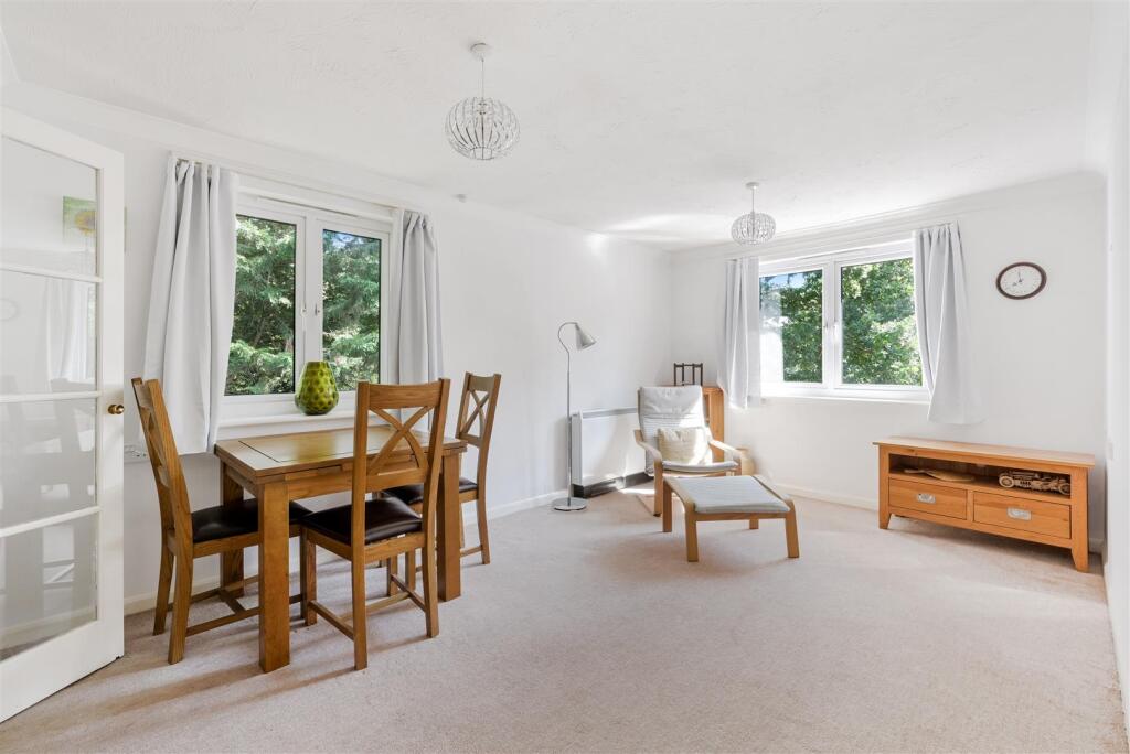 SADDLERS COURT (10).jpg