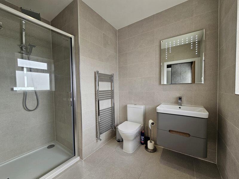 Bedroom Two En Suite