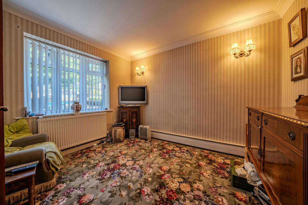Whiston-32
