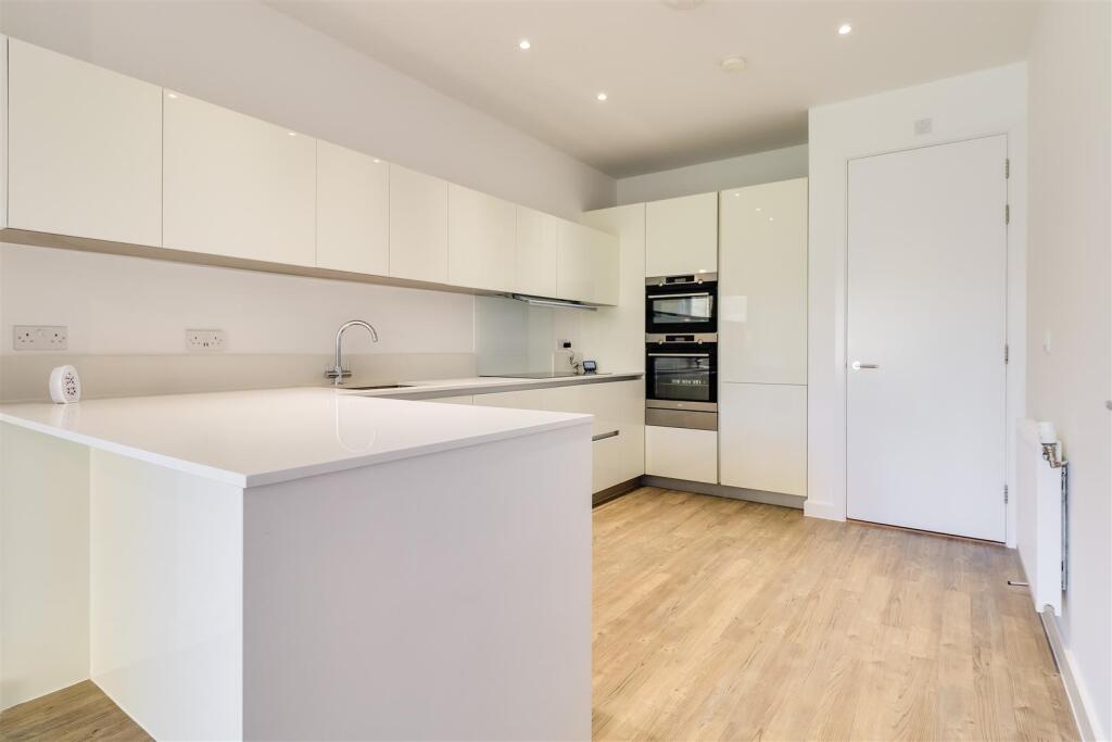 Kitchen (2)