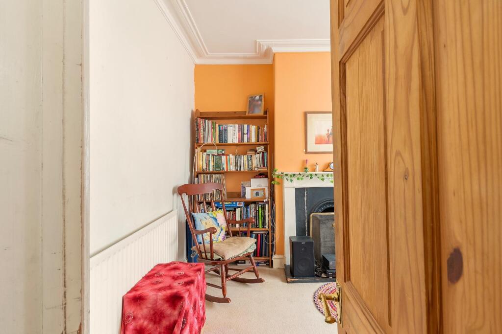 2B2REN - Living Room E.jpg