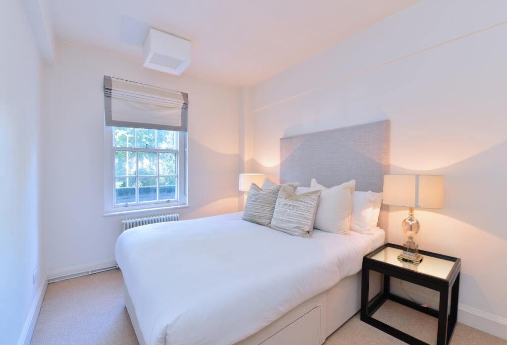 145Pelham-Flat24-7