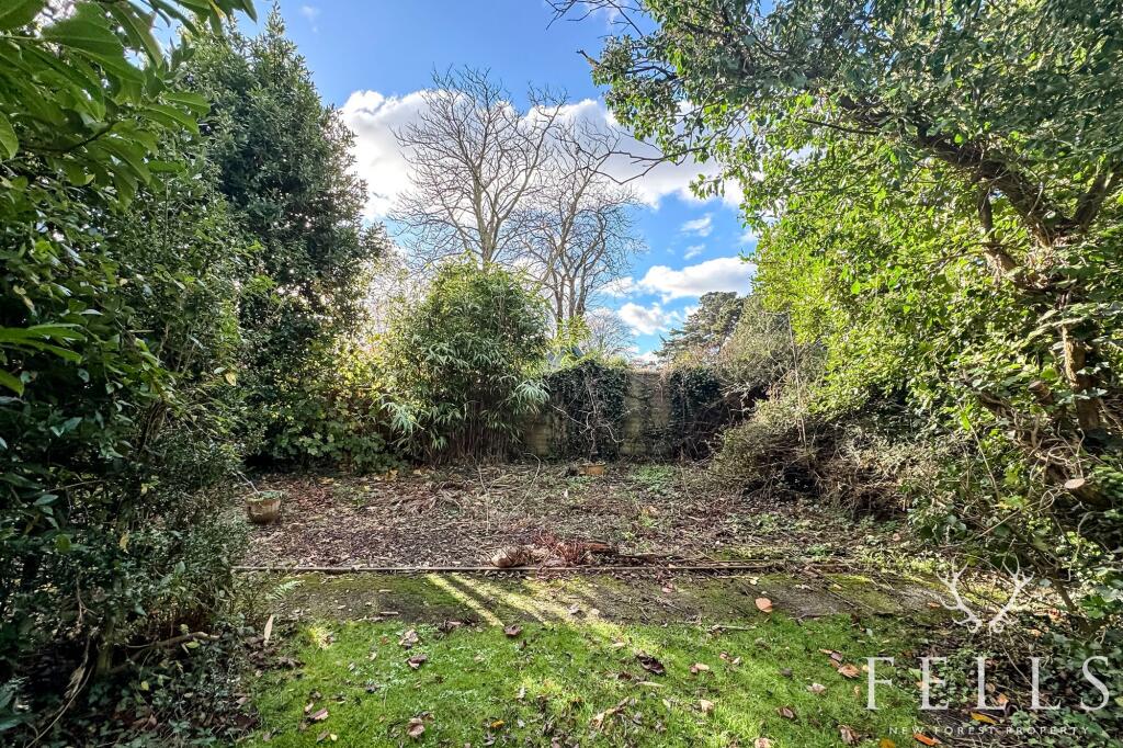 Sandy Down, Boldre, SO41