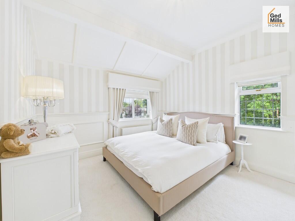 CAM04261G0-PR0080...