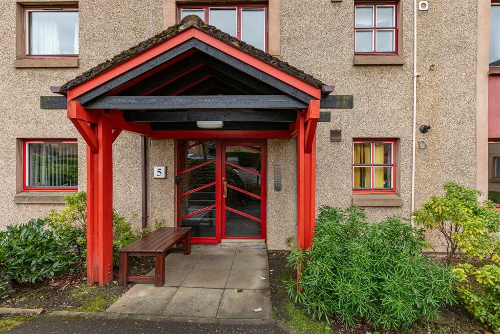 5-6 North Werber Place Edinburgh 06.JPG