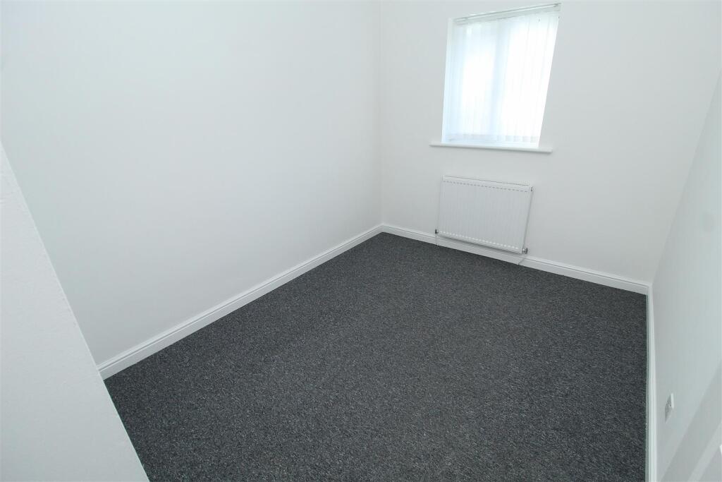 Bed2.JPG