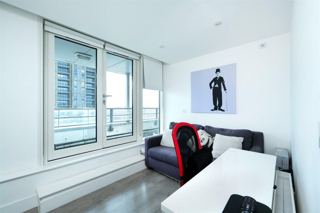 Bedroom 3 - Centurion House.jpeg
