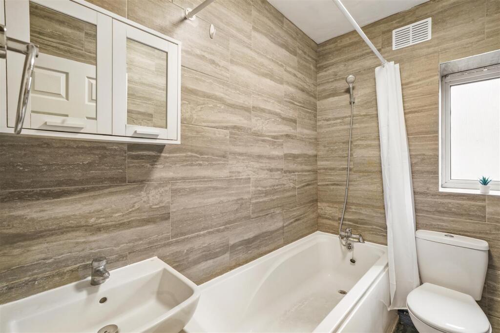 1 Danes Court, North End Road - QI1ZwNNi0wfwj3bqja
