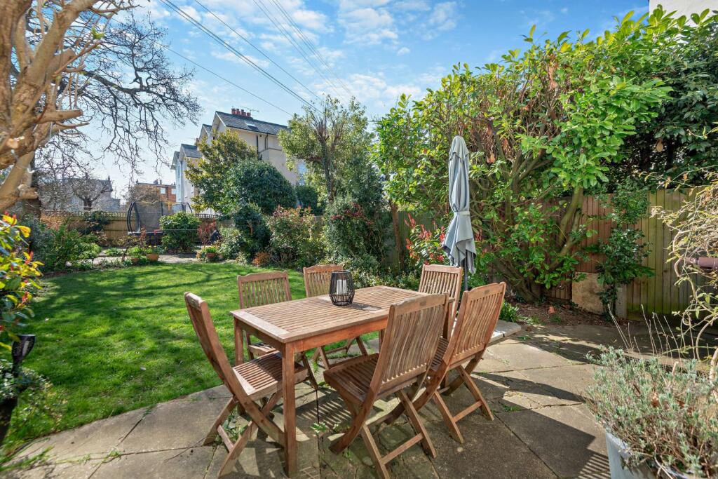 South Facing Garden