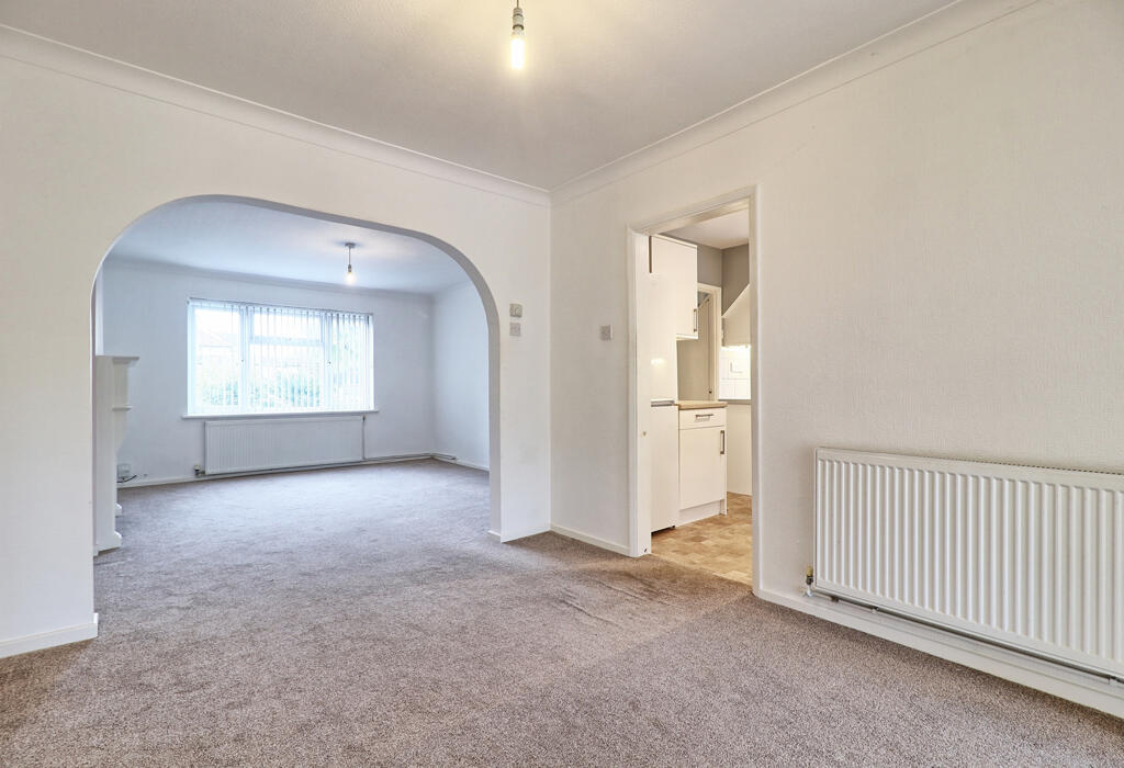 Dining area through to lounge