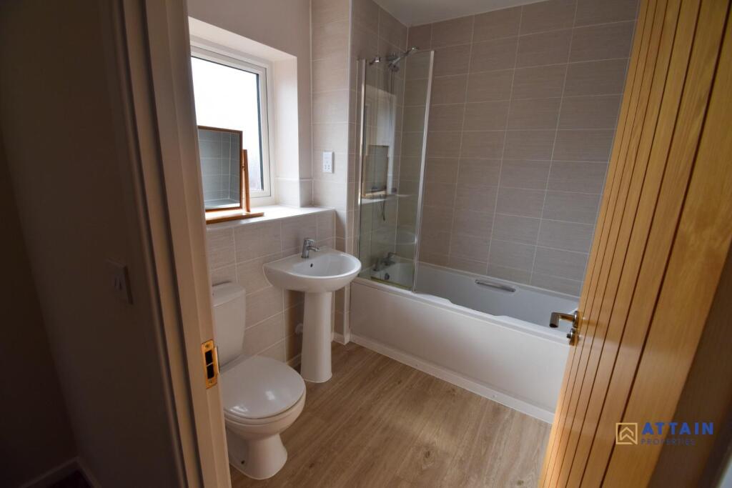 Family Bathroom.jpg
