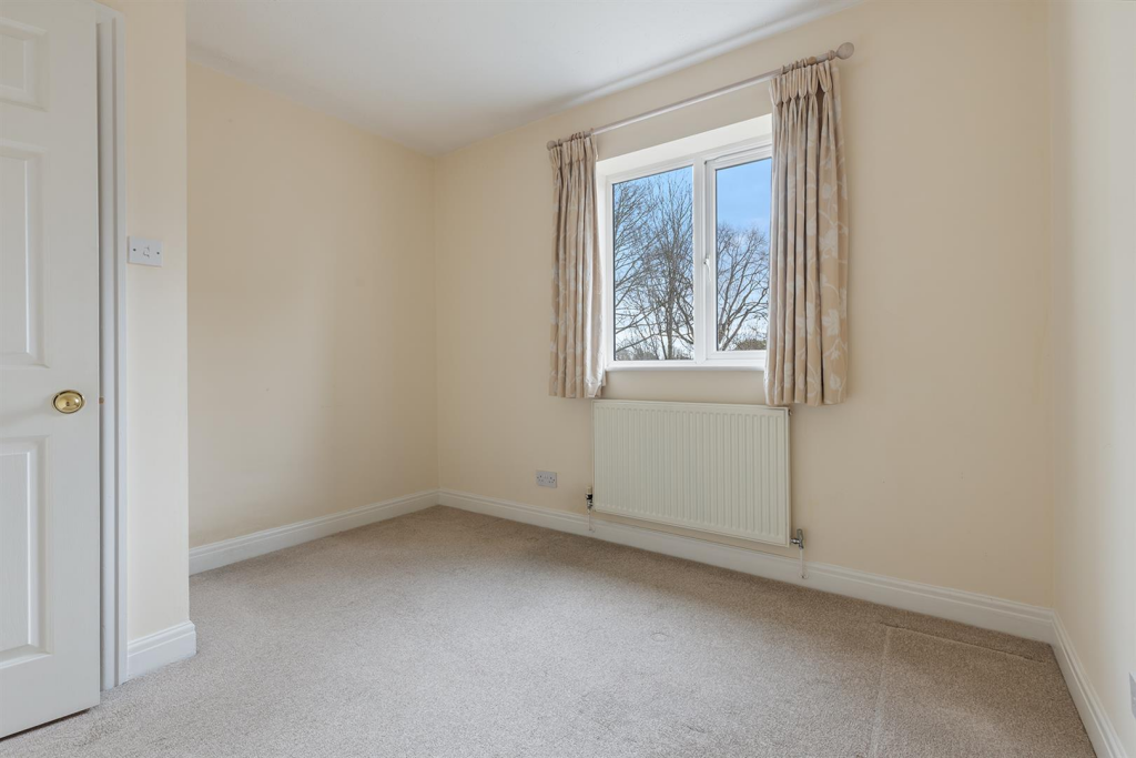 4 Manor Grange, Shepley 17_297.png