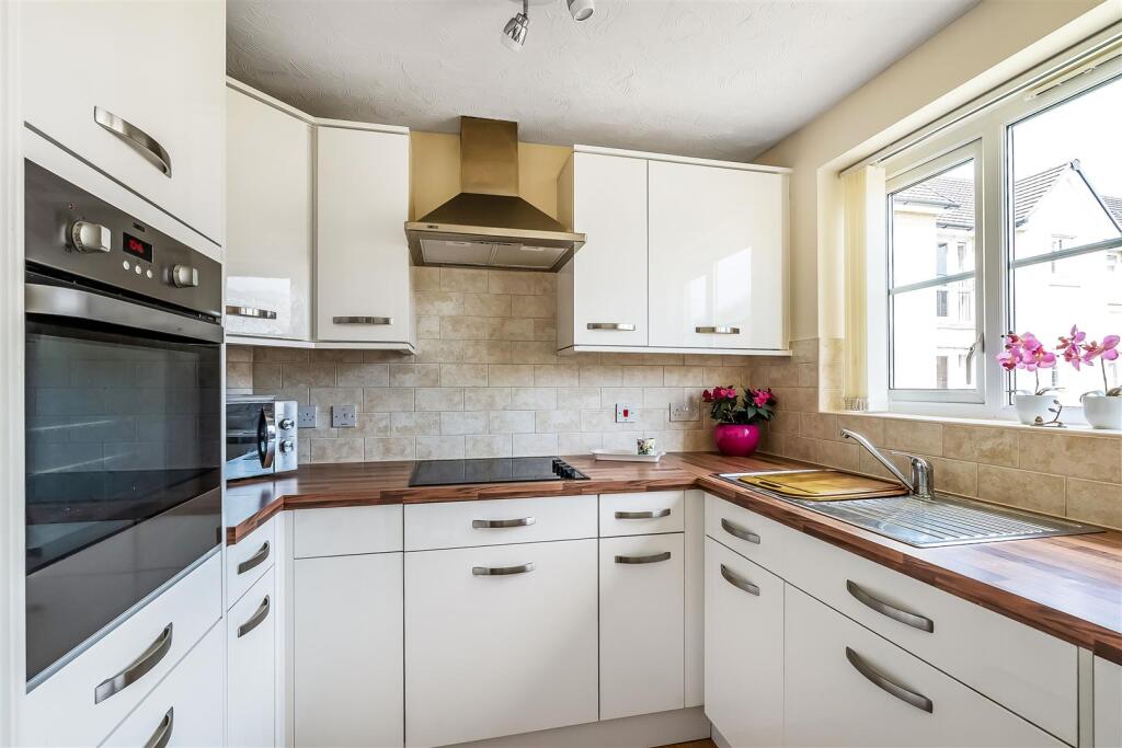 Kitchen .jpg