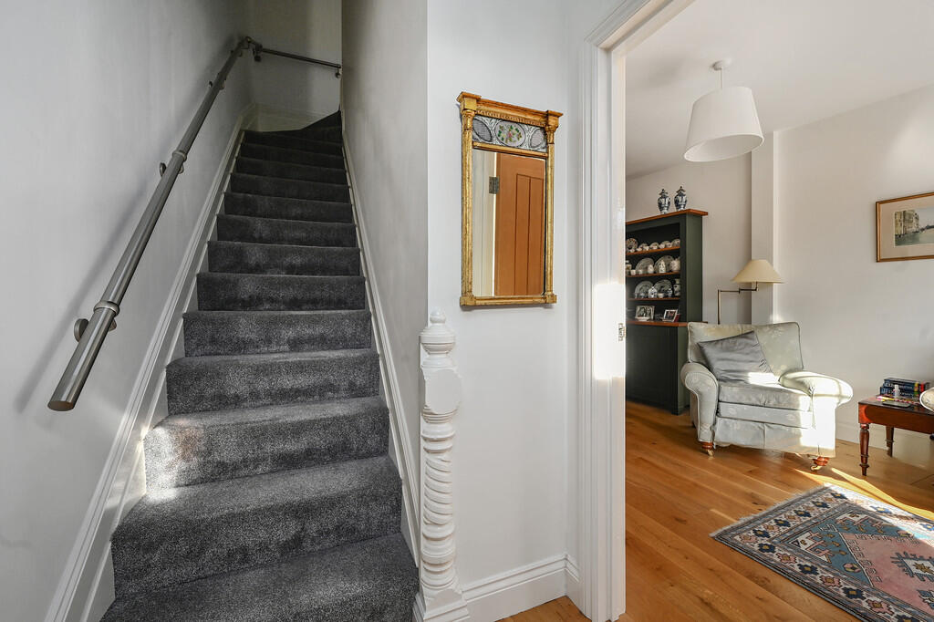 4A WEST CROSS - T...