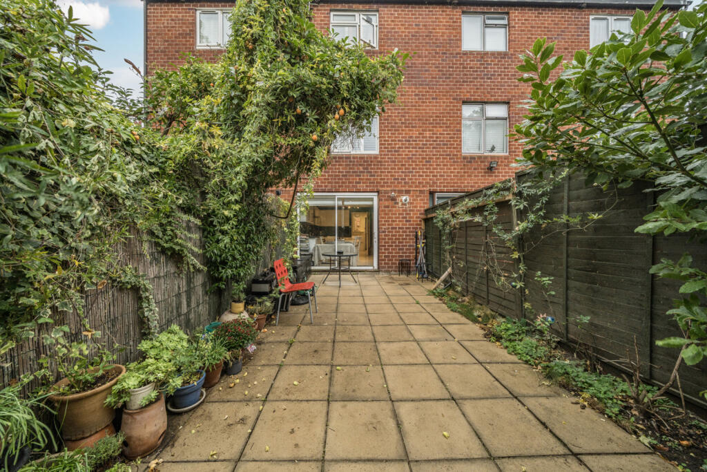 1349344-3-68df8fd...