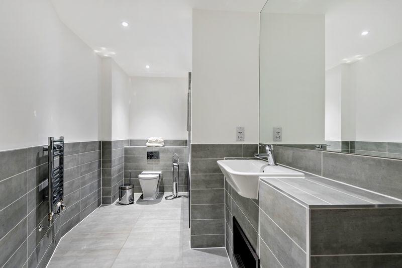 Main Bathroom