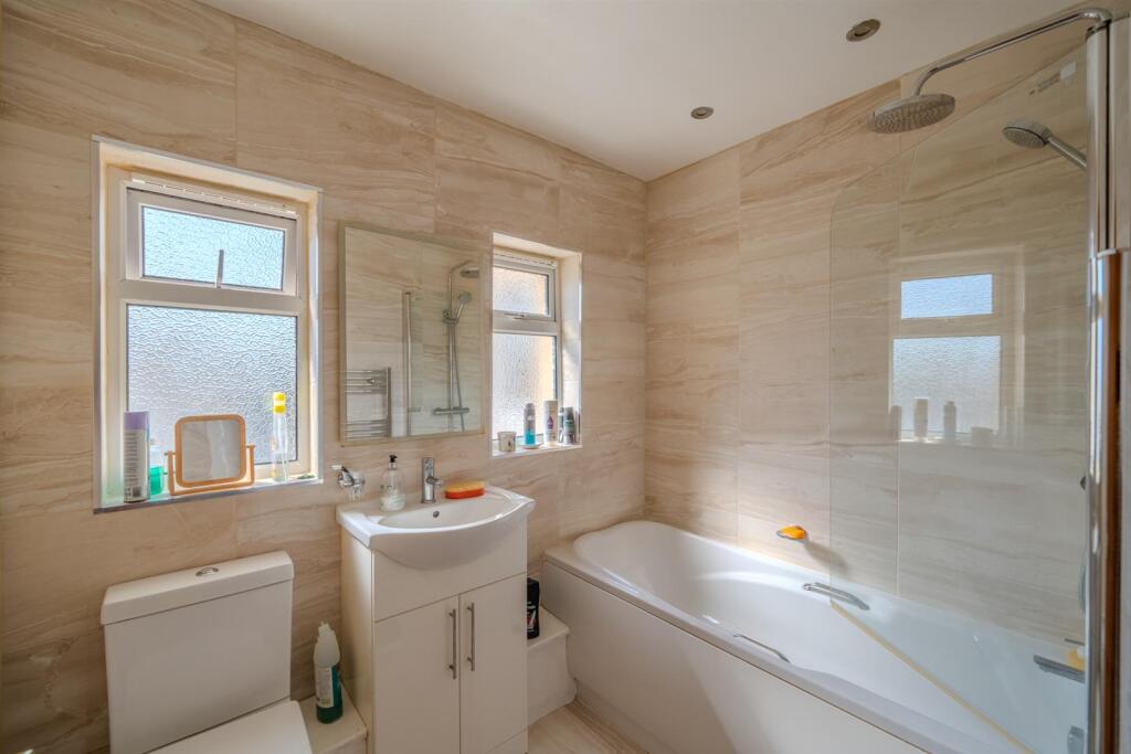 2 Samsons Avenue-6.jpg