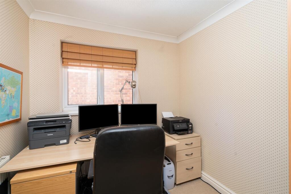 20 Thornton Road_3.jpg