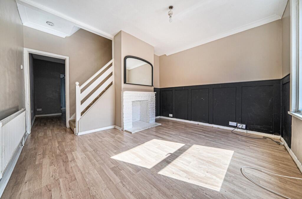 1328989-8-687e754...