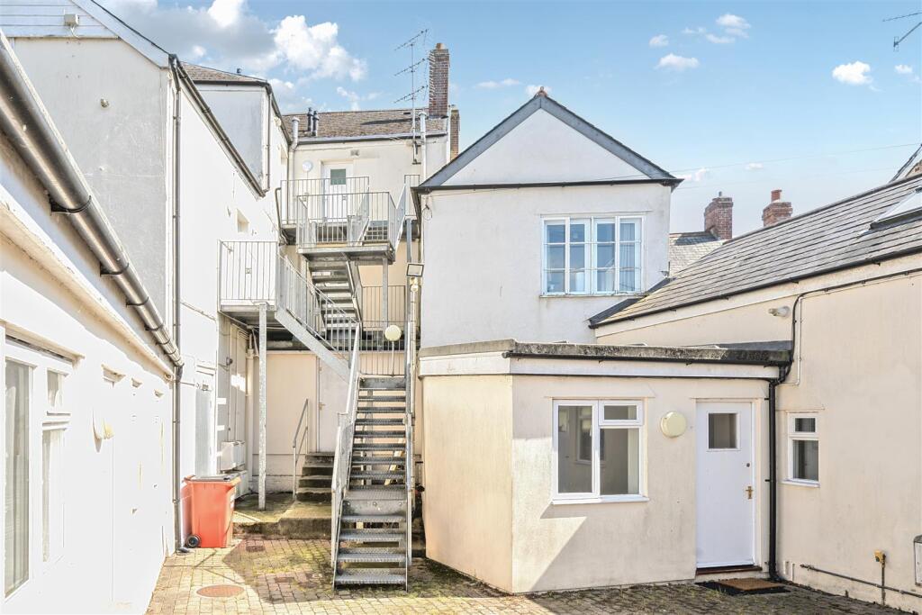 1300046-28-682def69691c1-ARW1300046-28-682def69691