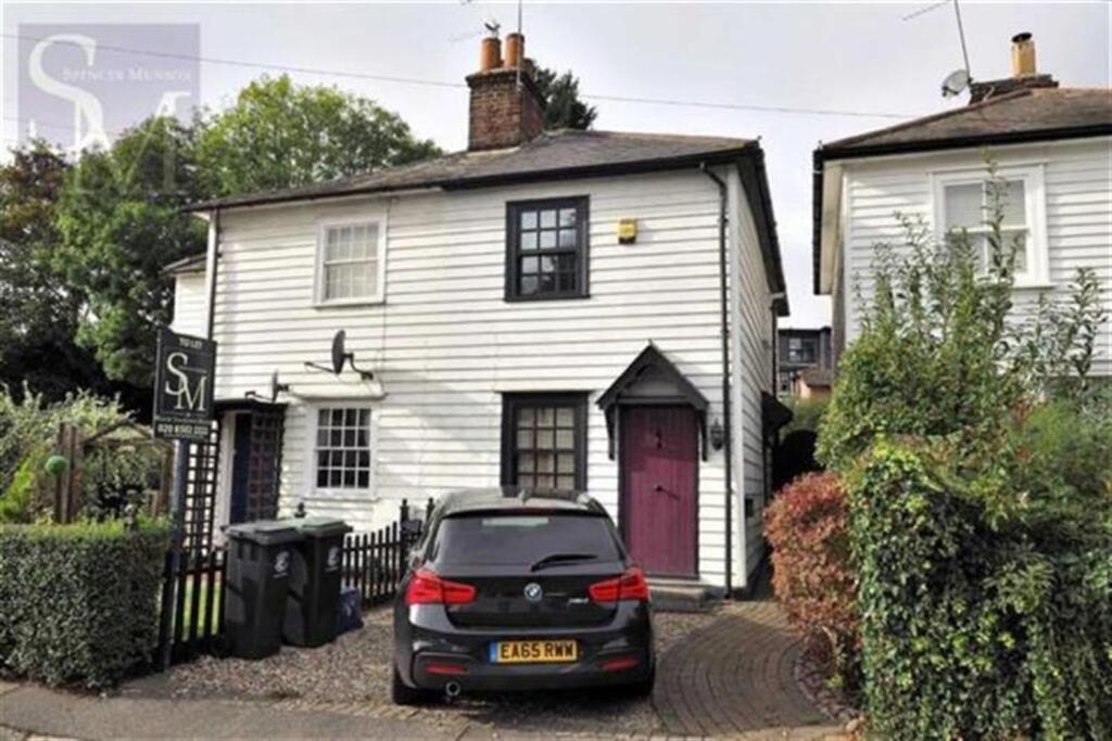 Smarts Lane, Loughton, IG10