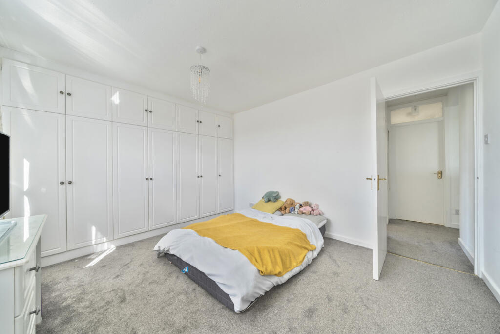 1344209-8-68bf040...